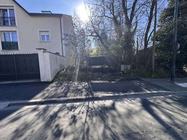 Offres de vente Terrain Stains 93240